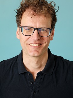Over Aartjan van Erkel